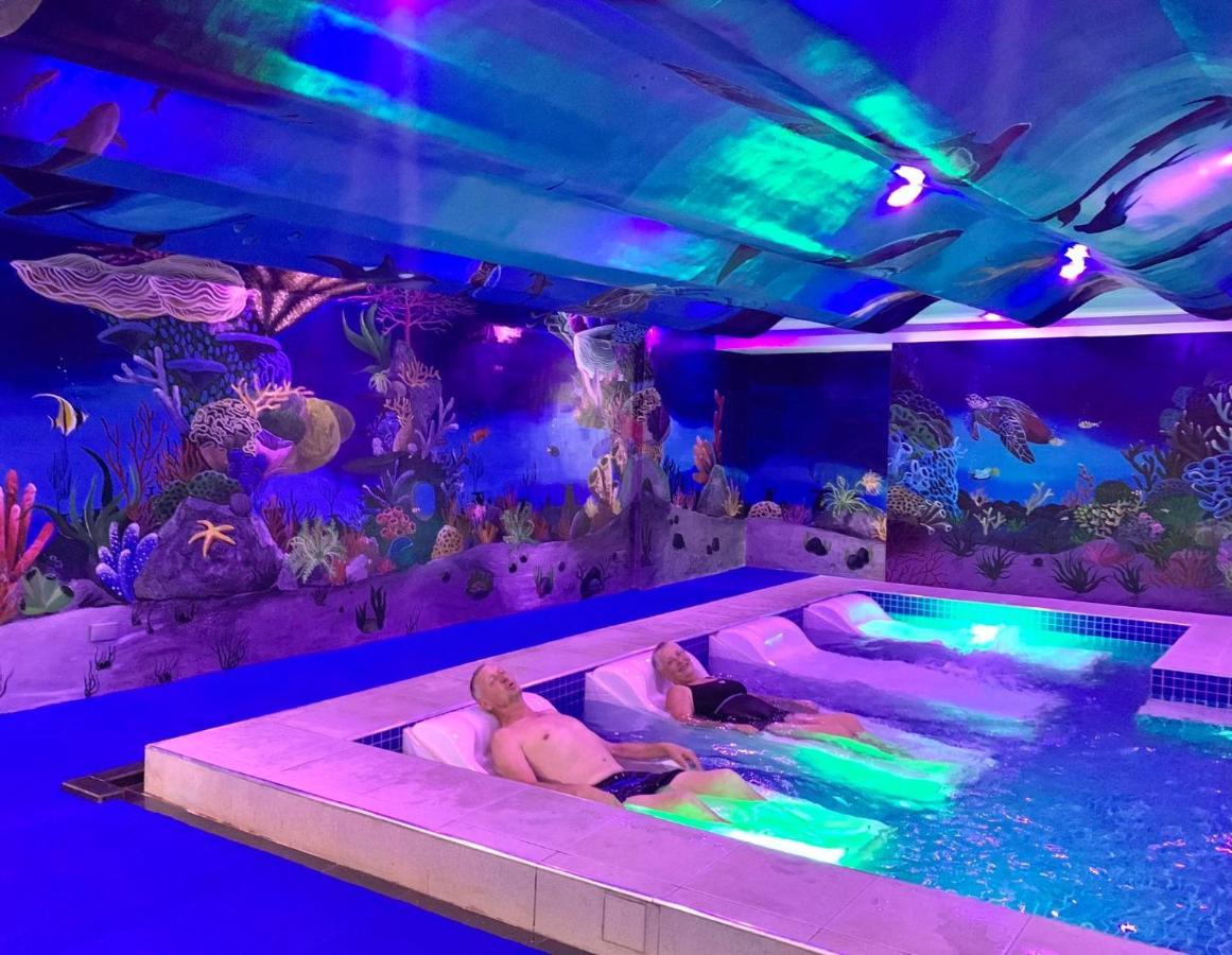 Treasure Island Hotel With Mini Water Adventure Masbate City Exterior photo